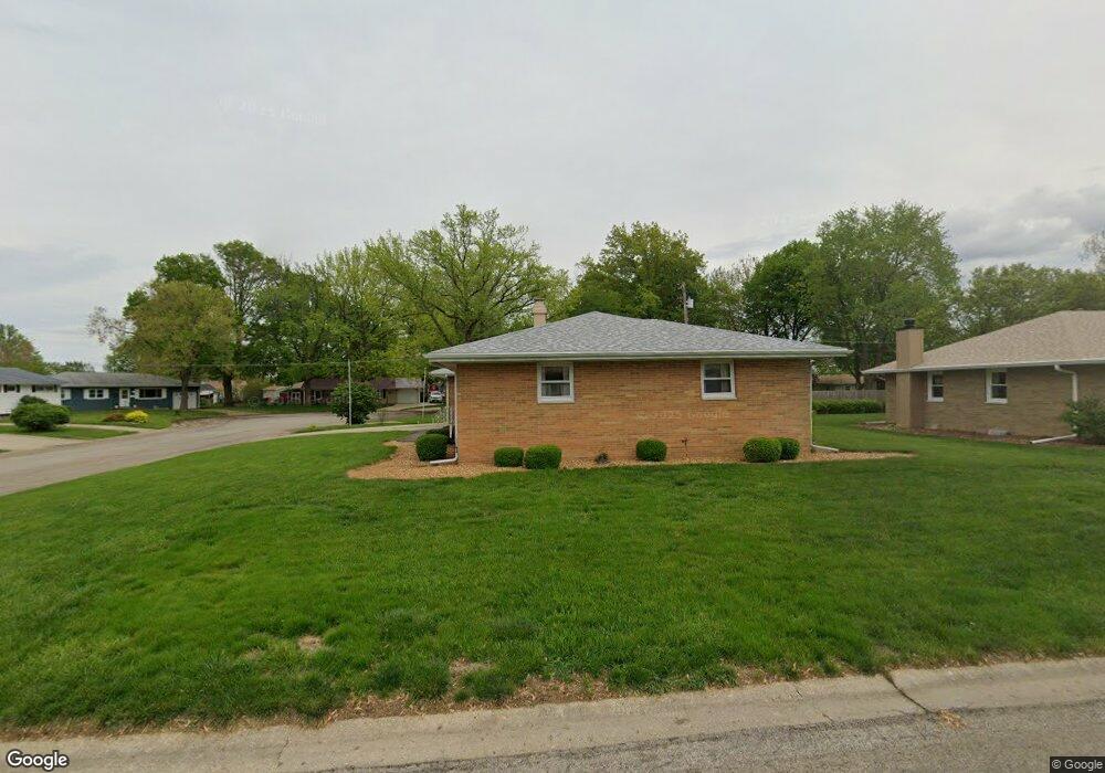22 Tulip Dr, Lincoln, IL 62656 - photo 1