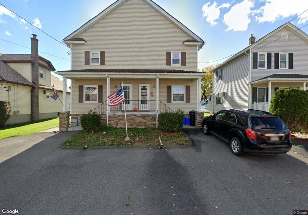 663 E Scott St unit 665, Olyphant, PA 18447 - photo 1