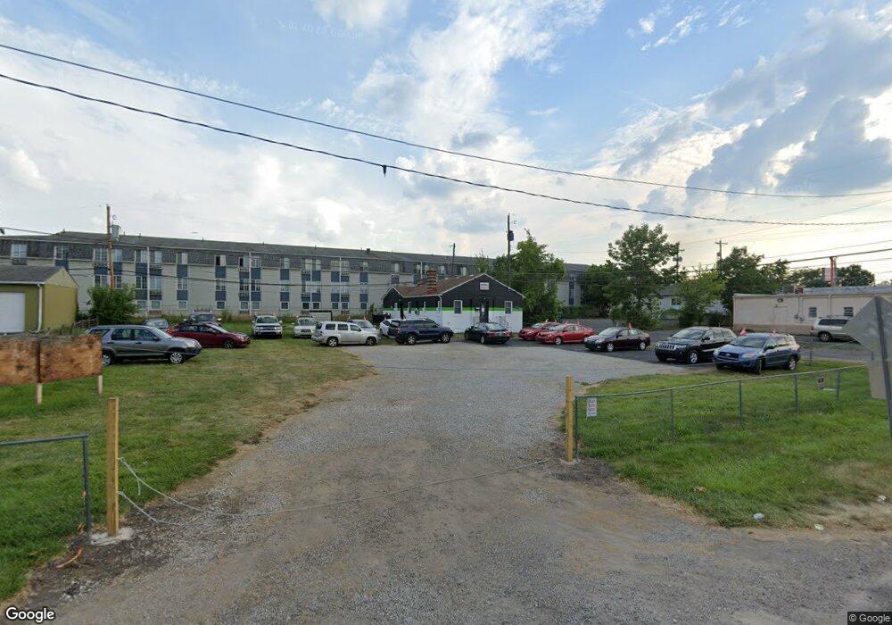 1871 Dunbar Dr, Columbus, OH 43224 - photo 1