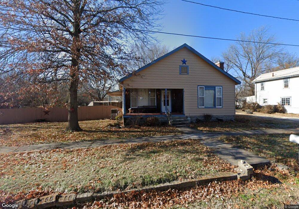 907 S 22nd St, Parsons, KS 67357 - photo 1