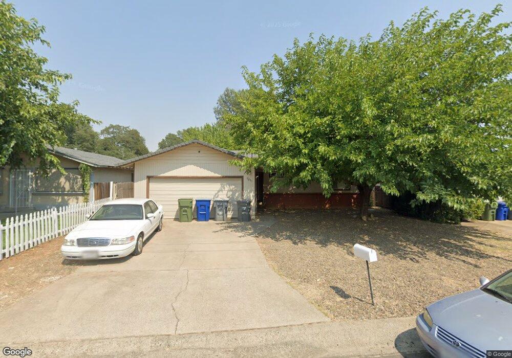 2811 Robert Ct, Redding, CA 96002 - photo 1