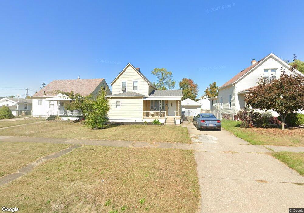 1713 E 34th St, Lorain, OH 44055 - photo 1