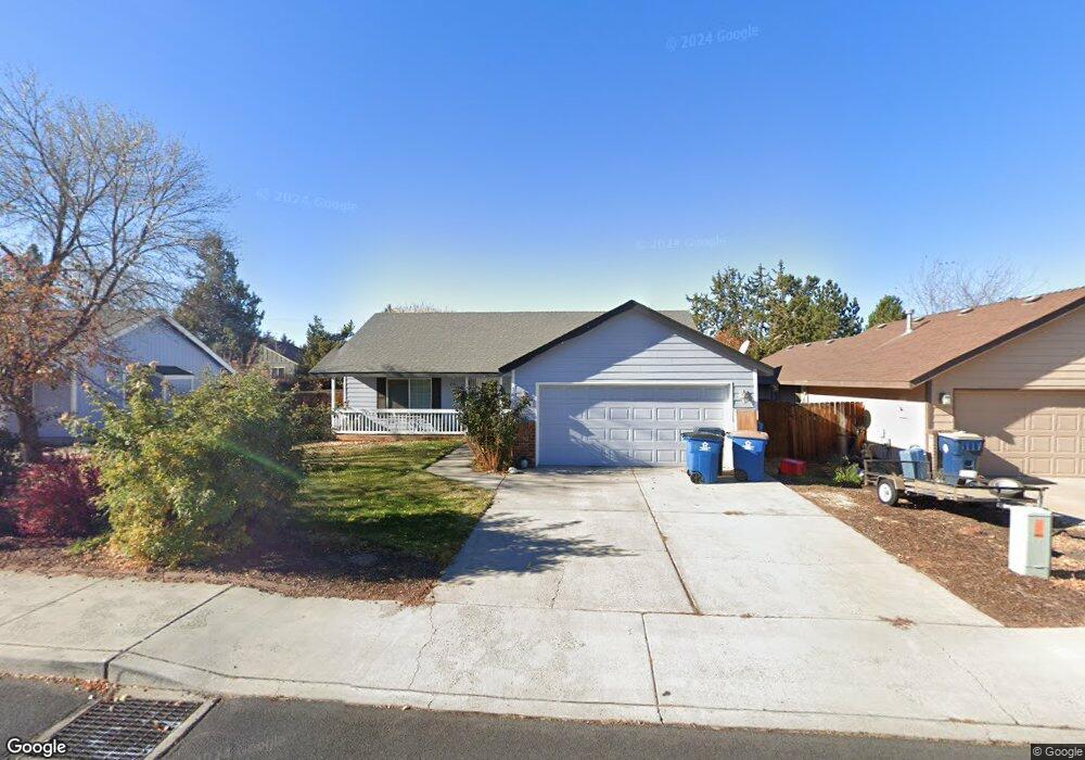 1957 SW 22nd St, Redmond, OR 97756 - photo 1