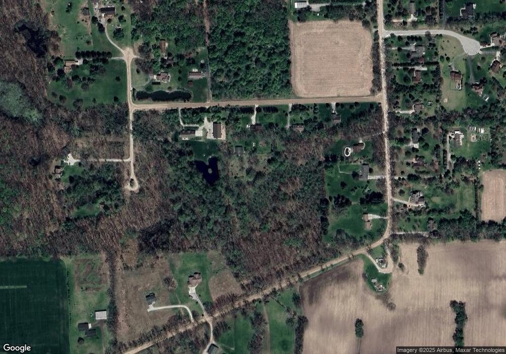 9843 Arnold Dr, Dexter, MI 48130 - photo 1