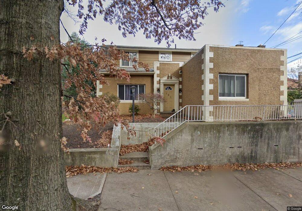 121 W Ross St, Wilkes Barre, PA 18701 - photo 1