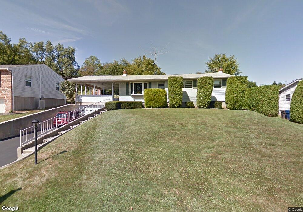 2415 Dawes St, Allentown, PA 18104 - photo 1