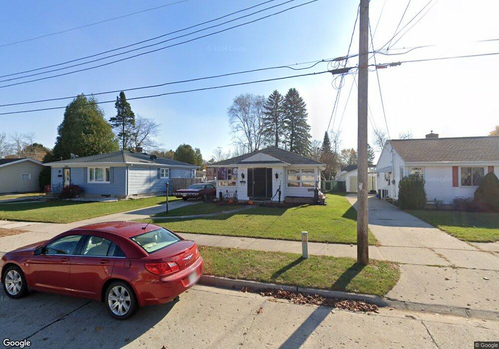 2113 35th St, Two Rivers, WI 54241 - photo 1