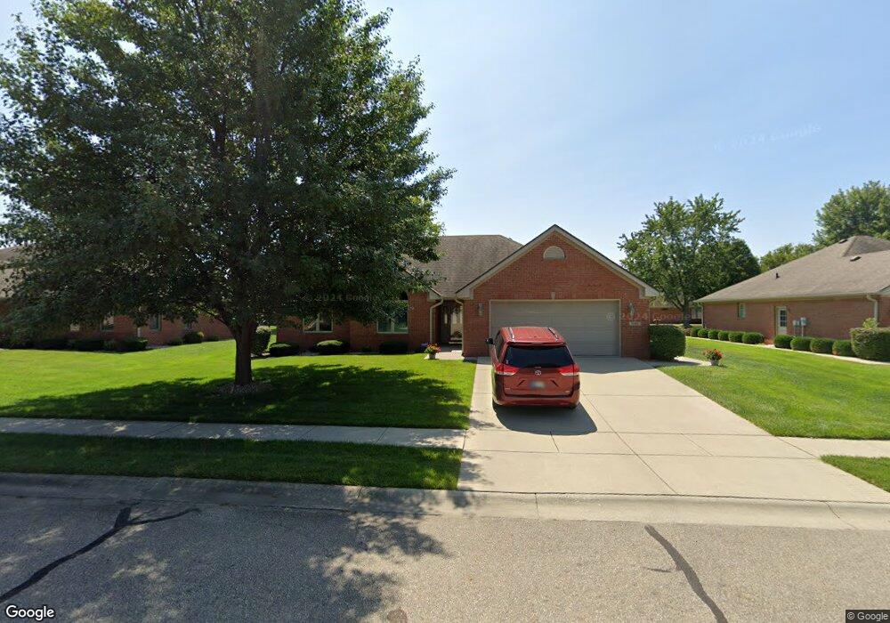 5123 Montpelier Ct, Columbus, IN 47203 - photo 1