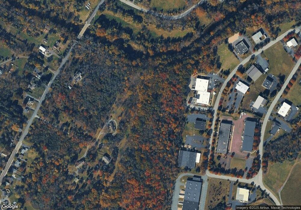 1146 Grosstown Rd, Pottstown, PA 19464 - photo 1