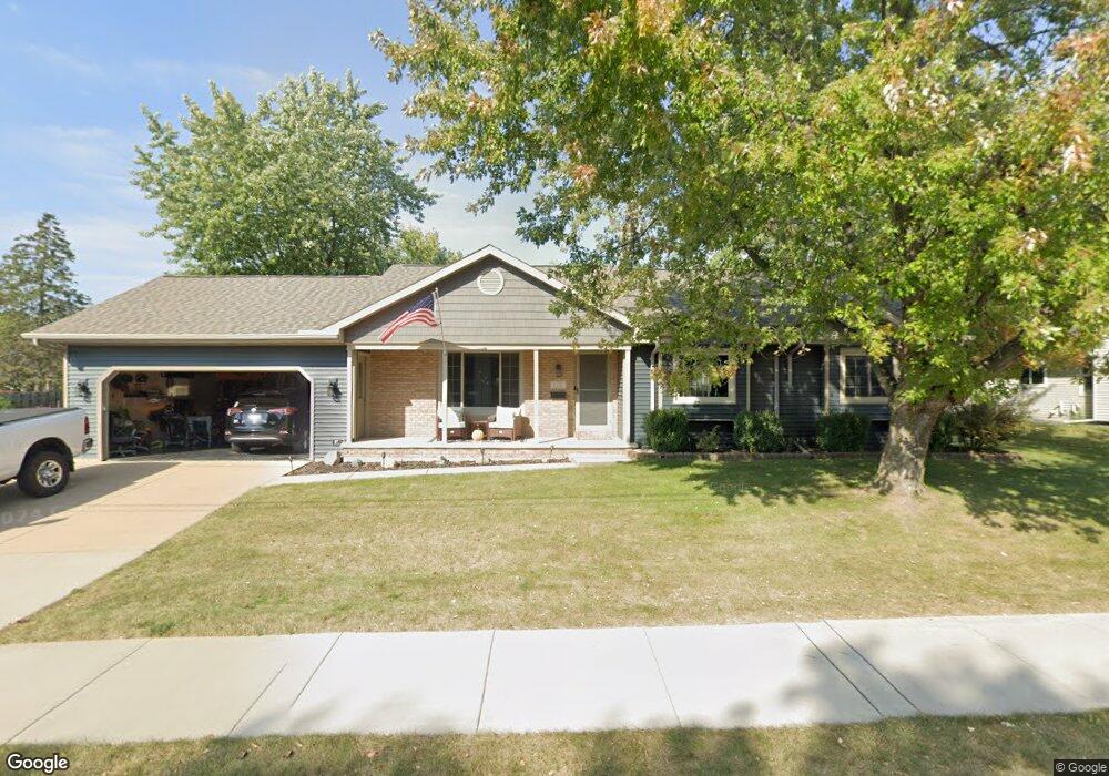 110 Elm St, Combined Locks, WI 54113 - photo 1