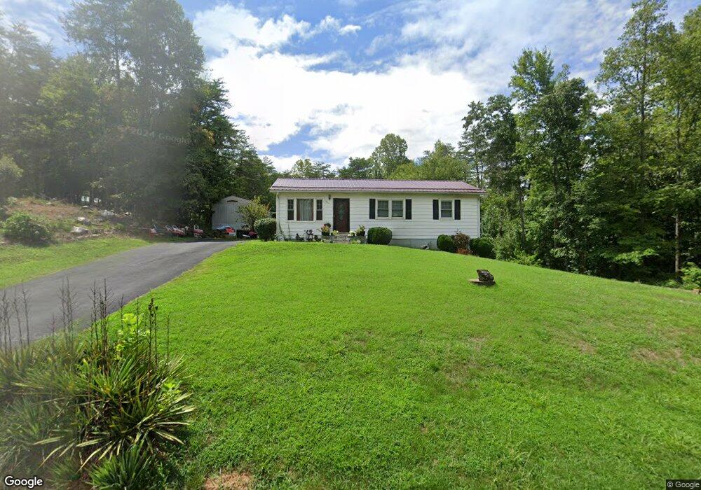 1651 Elijah Cir, Martinsville, VA 24112 - photo 1