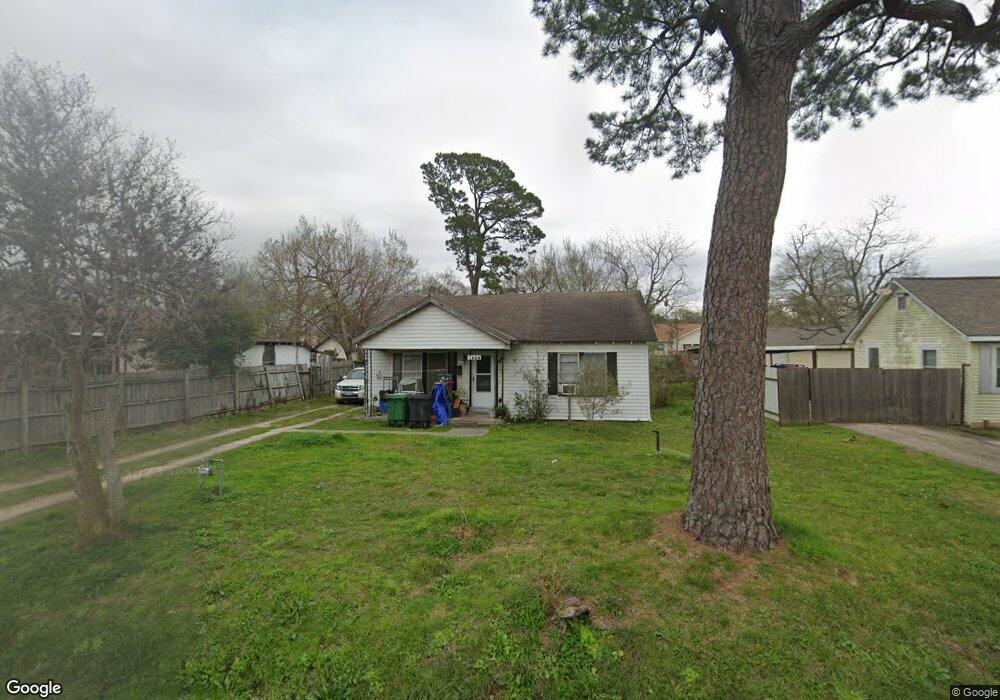 7804 Helmers St, Houston, TX 77022 - photo 1