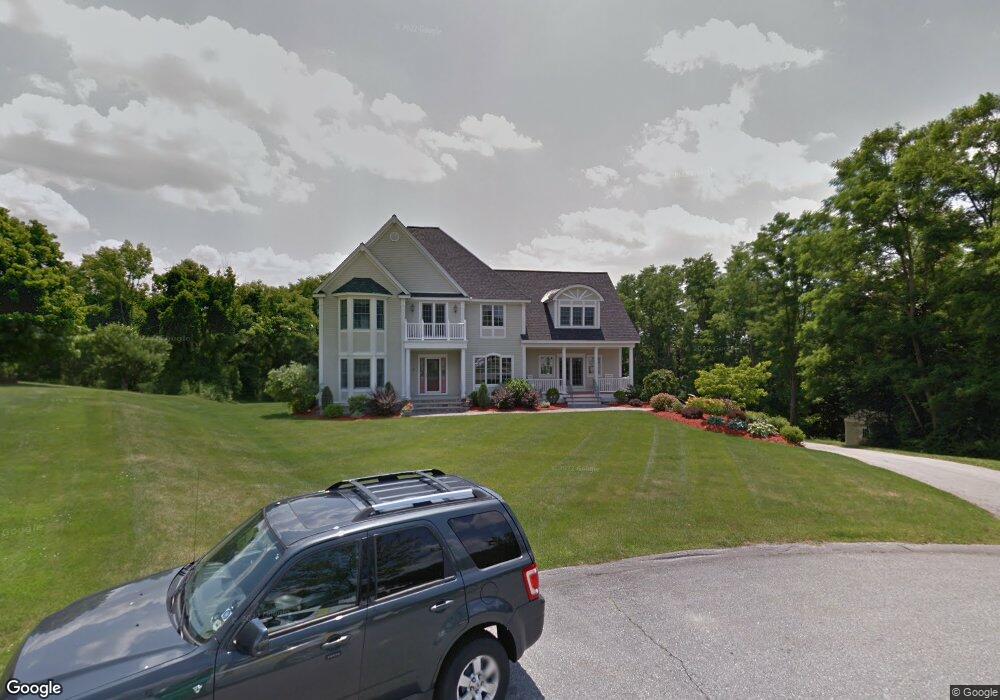 215 Lexington Rd, Dracut, MA 01826 - photo 1