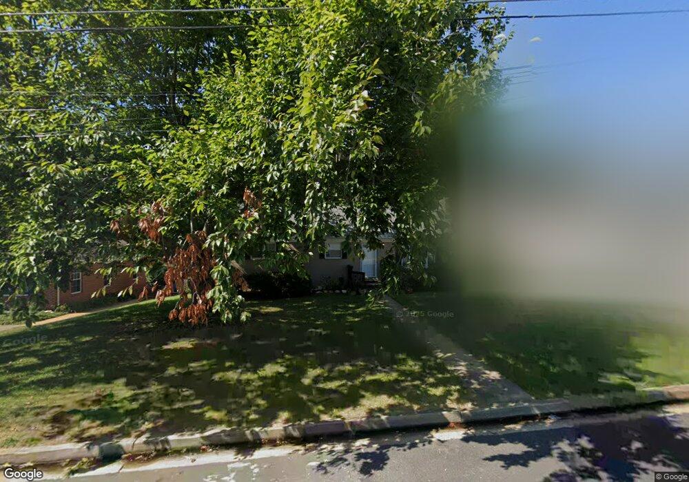 2300 Whitcomb Place, Falls Church, VA 22046 - photo 1