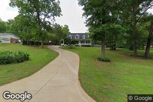 114 E Bolton St, Pontotoc, MI 38863