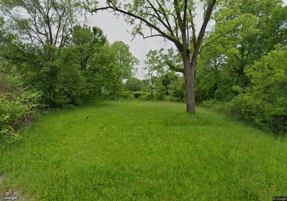 1167 Tremont Ave, Flint, MI 48505 - photo 1