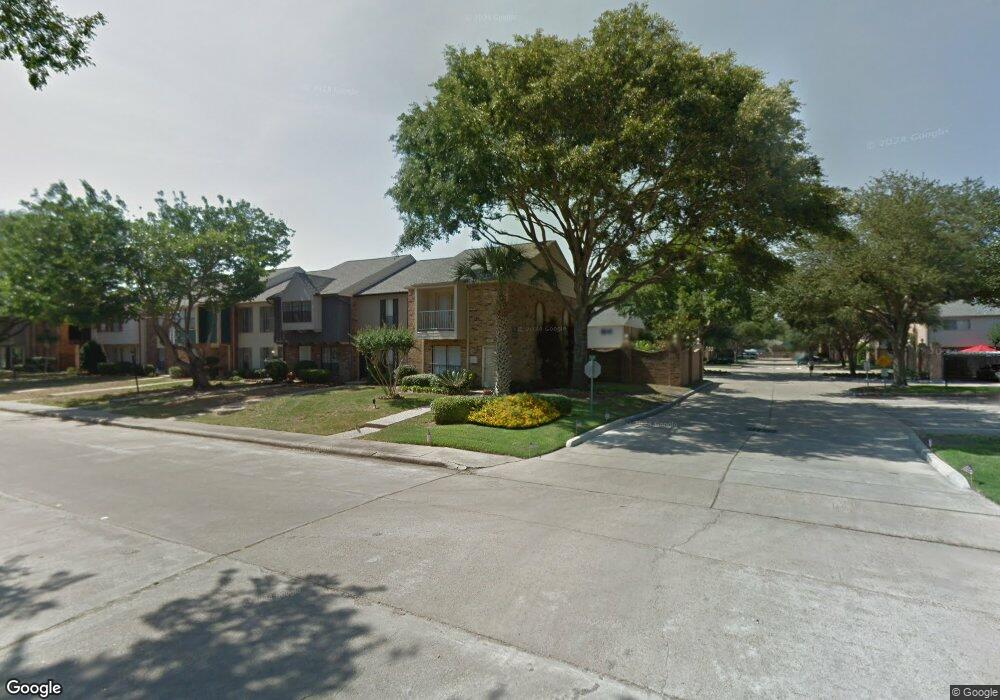 10272 Longmont Dr unit 39, Houston, TX 77042 - photo 1