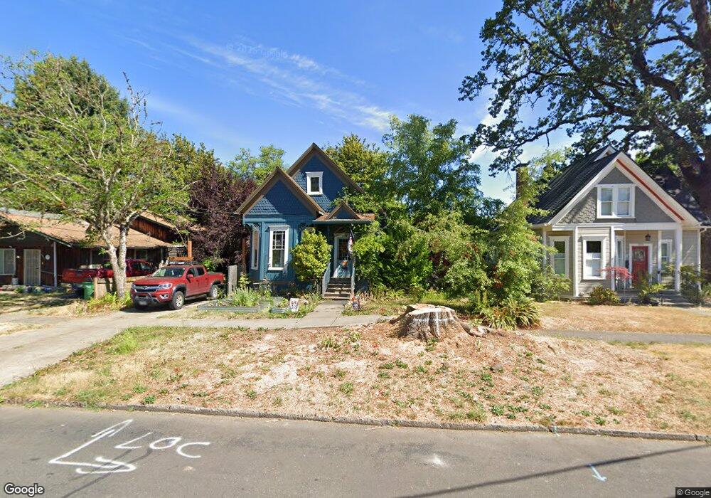 2033 18th Ave, Forest Grove, OR 97116 - photo 1