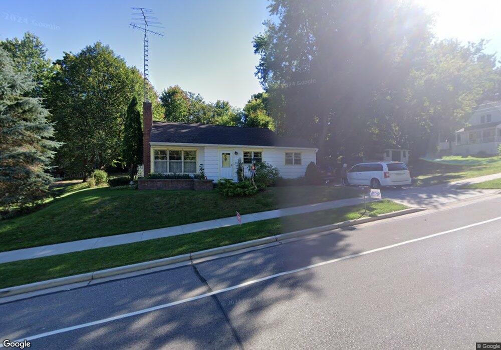 812 13th St SE, Menomonie, WI 54751 - photo 1