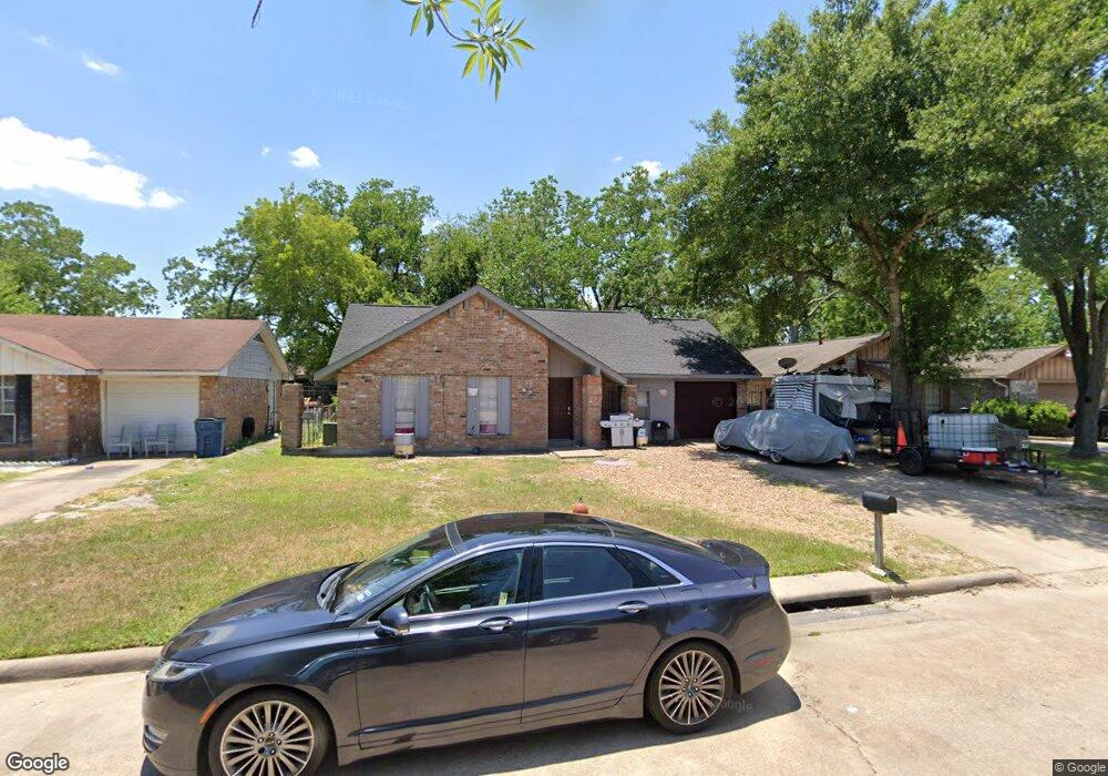 1943 Mosher Ln, Houston, TX 77088 - photo 1