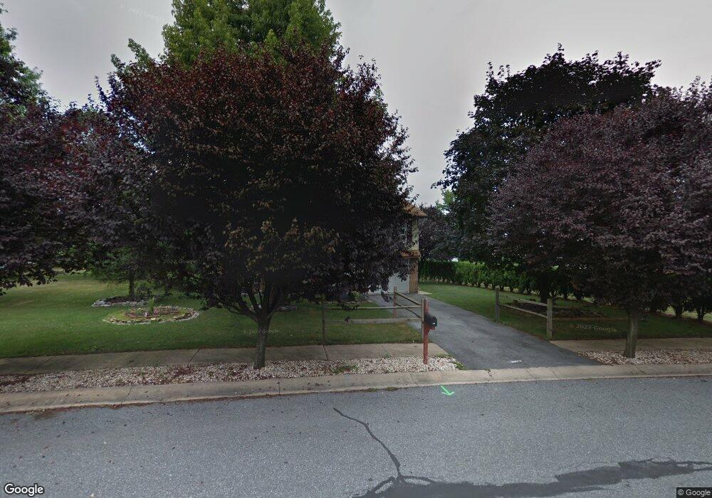 219 E Carpenter Ave, Myerstown, PA 17067 - photo 1