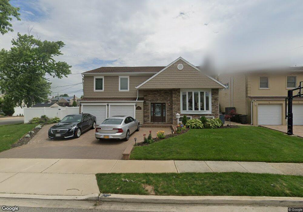 3197 Denton Dr, Merrick, NY 11566 - photo 1