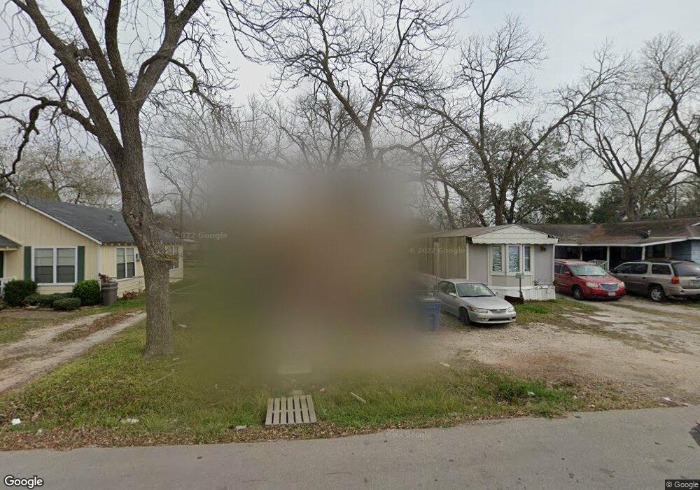 1613 6th St, Rosenberg, TX 77471 - photo 1