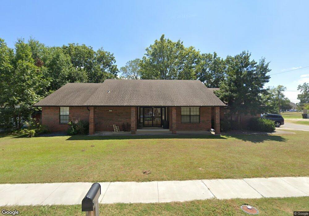 301 E Detroit St, Broken Arrow, OK 74012 - photo 1