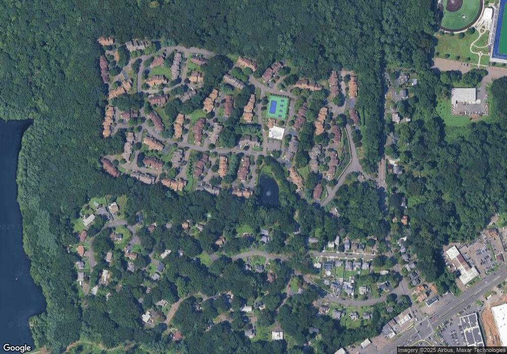 473 Lockness Ln unit 473, West Haven, CT 06516 - photo 1