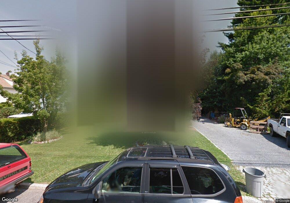 8 Walnut St, Glen Head, NY 11545 - photo 1