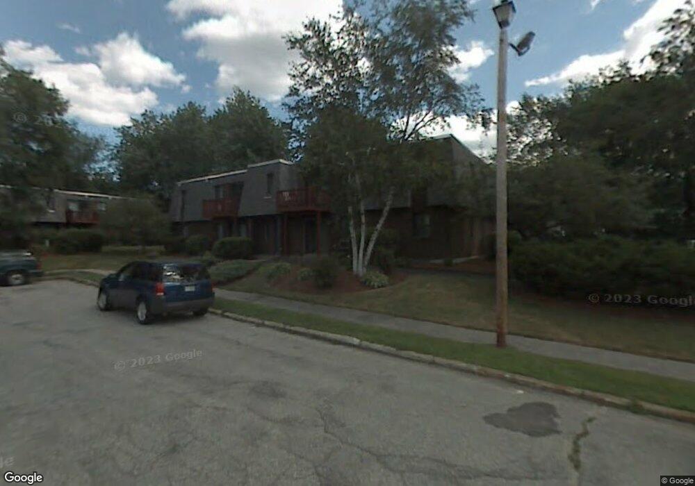 24 Robert Ct unit C, Manchester, NH 03103 - photo 1