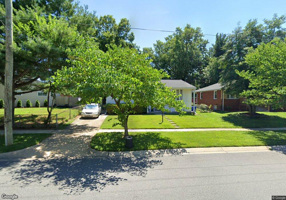 13115 Parkland Dr, Rockville, MD 20853 - photo 1