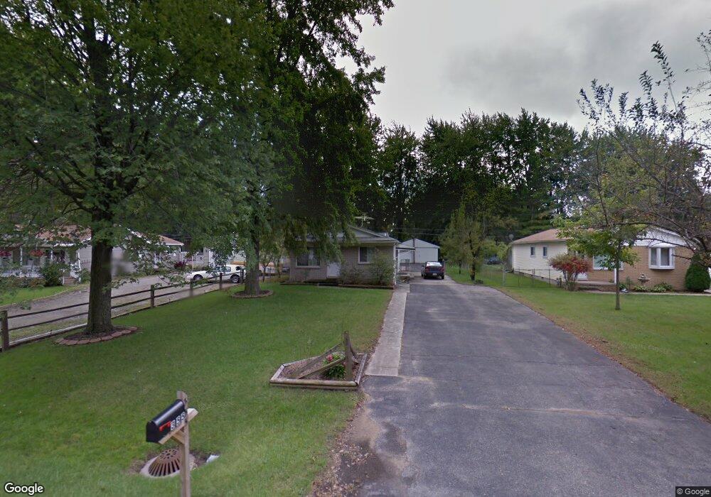 355 Center St, Carleton, MI 48117 - photo 1