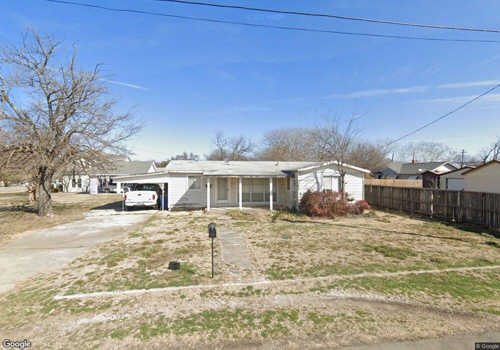 301 E Collom St, Decatur, TX 76234 - photo 1