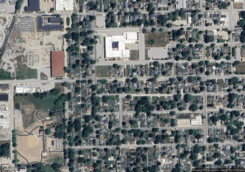 351 W 15th St, Auburn, IN 46706 - photo 1