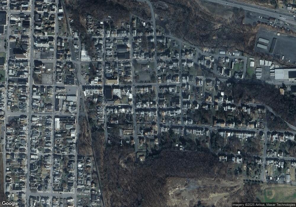 919 E Chestnut St, Shamokin, PA 17872 - photo 1