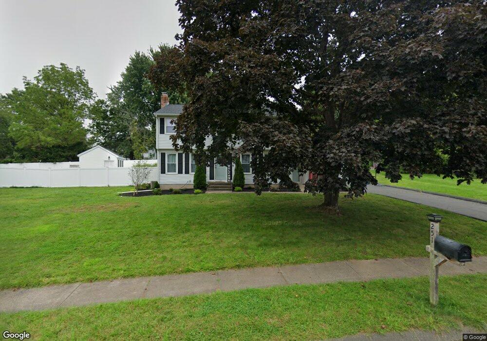 251 Deerfield Dr, Berlin, CT 06037 - photo 1