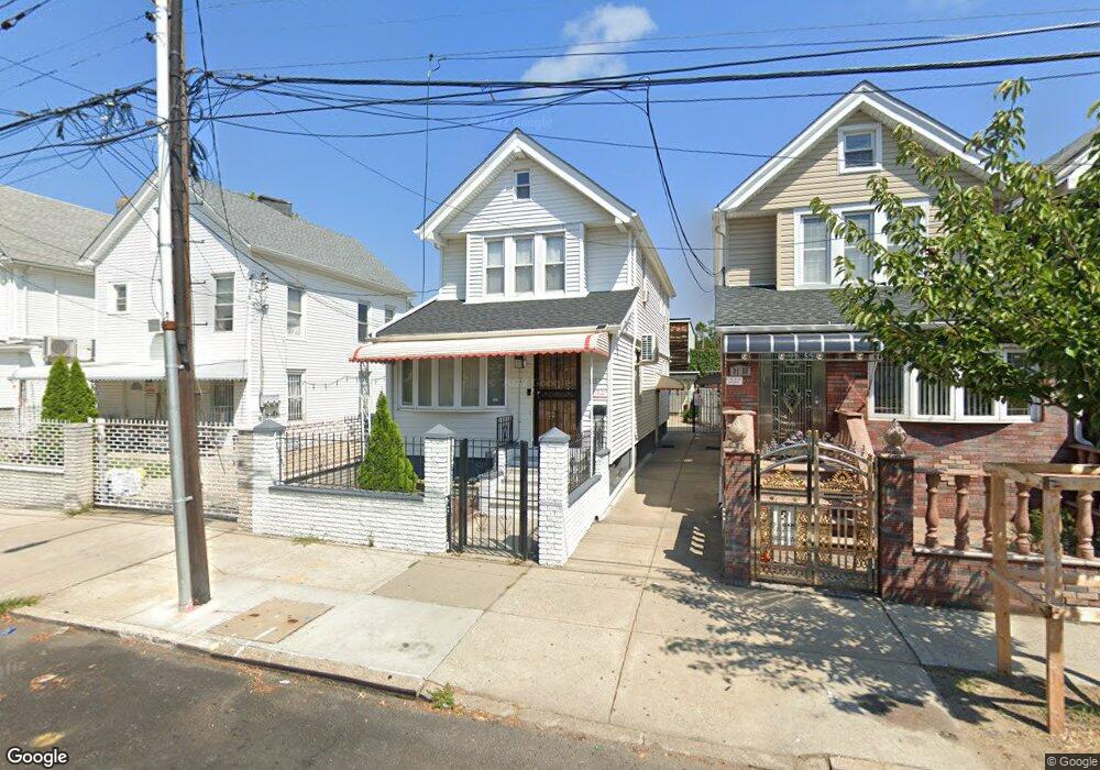 9153 109th St, Richmond Hill, NY 11418 - photo 1