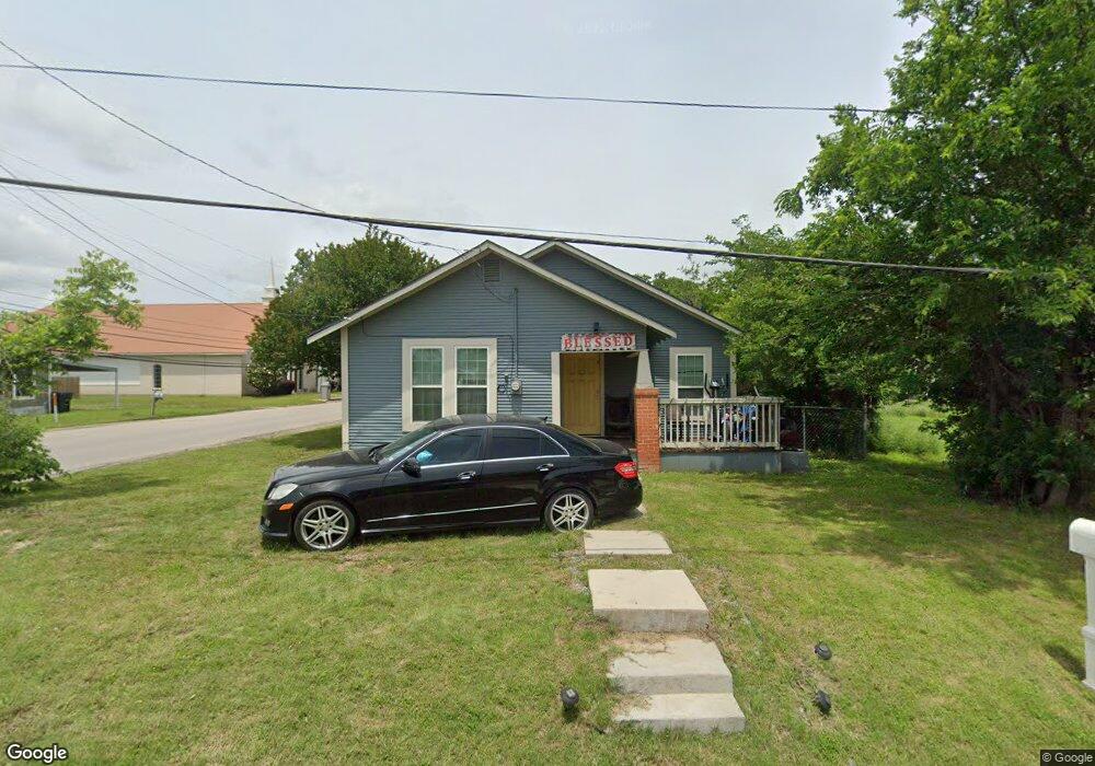 701 E Wardville St, Cleburne, TX 76031 - photo 1