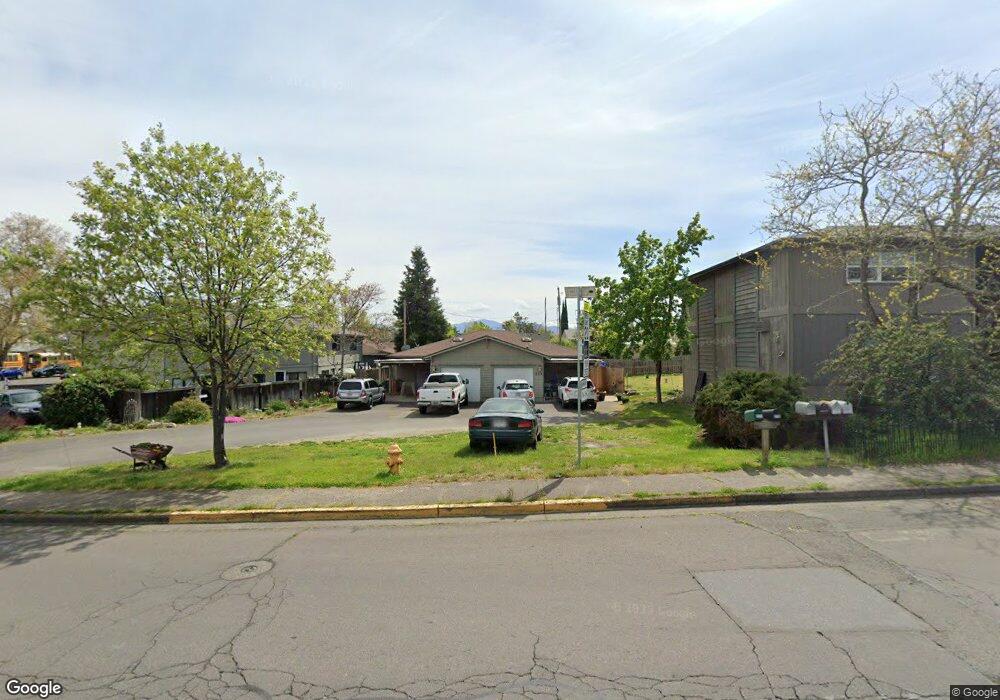 271 N Tenth -275 St, Central Point, OR - photo 1