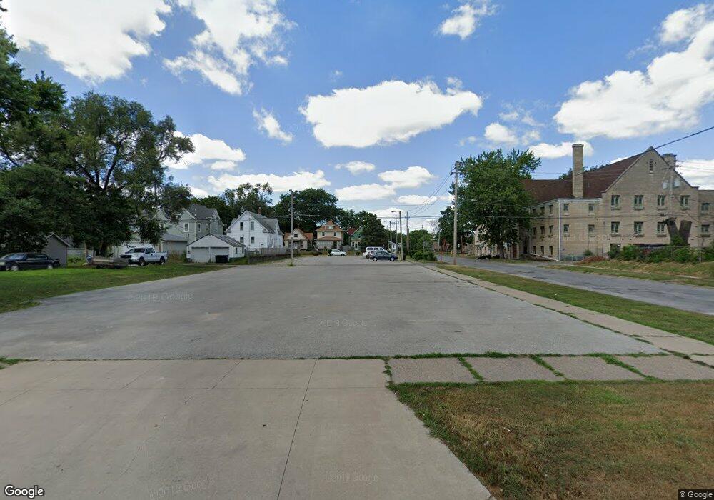 1000 14 1/2 St, Rock Island, IL 61201 - photo 1