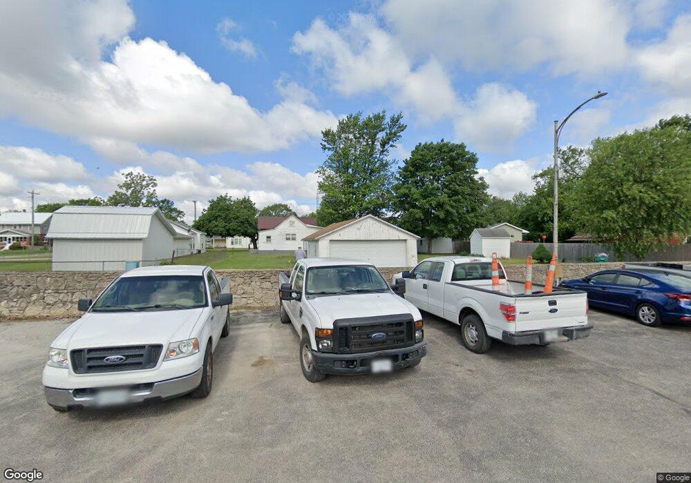 206 N 6th St, Mattoon, IL 61938 - photo 1