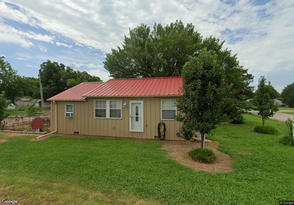 758 5th St, Wilson, OK 73463 - photo 1