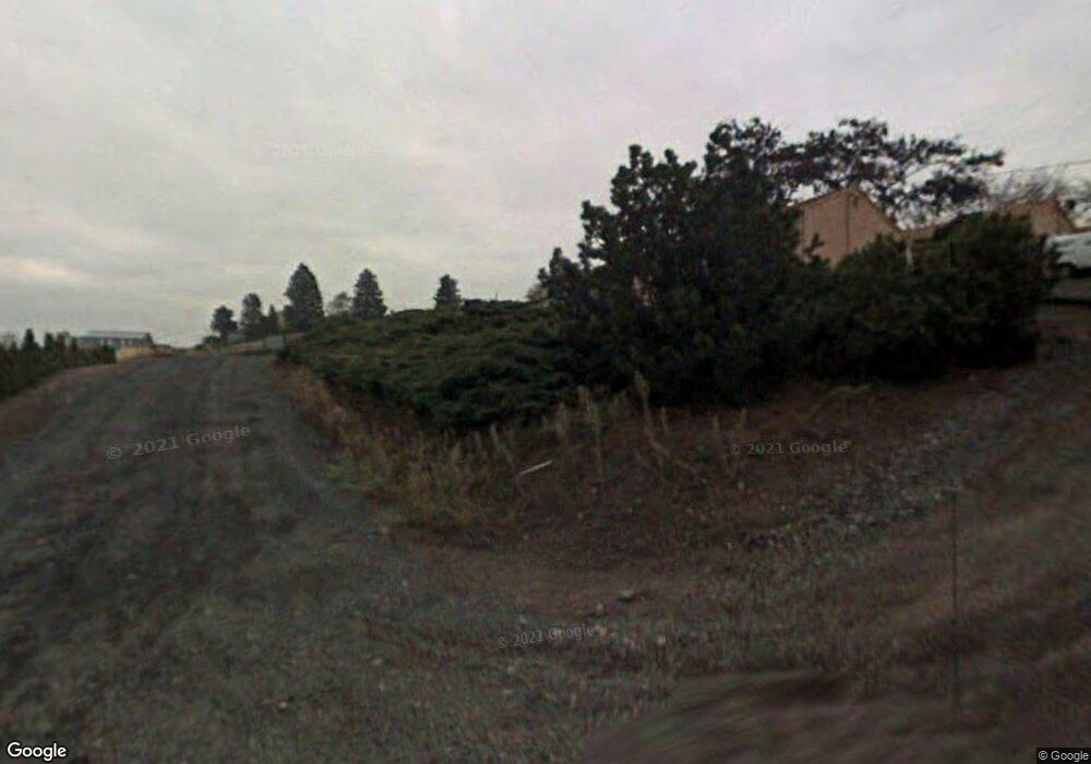 2716 E 9th St, the Dalles, OR 97058 - photo 1