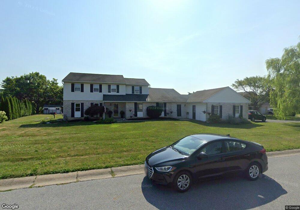 7052 Rotterdam Square, Bethlehem, PA 18017 - photo 1