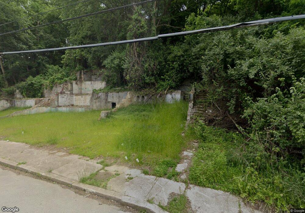 100 Sheffield Ave, Aliquippa, PA 15001 - photo 1