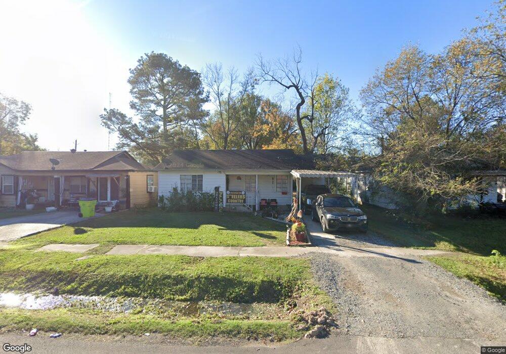 211 W 18th St, Stuttgart, AR 72160 - photo 1