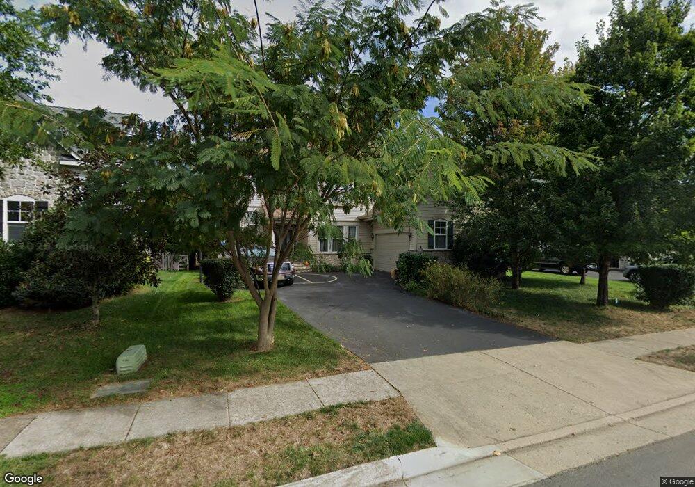 9045 Roaring Spring Loop, Bristow, VA 20136 - photo 1