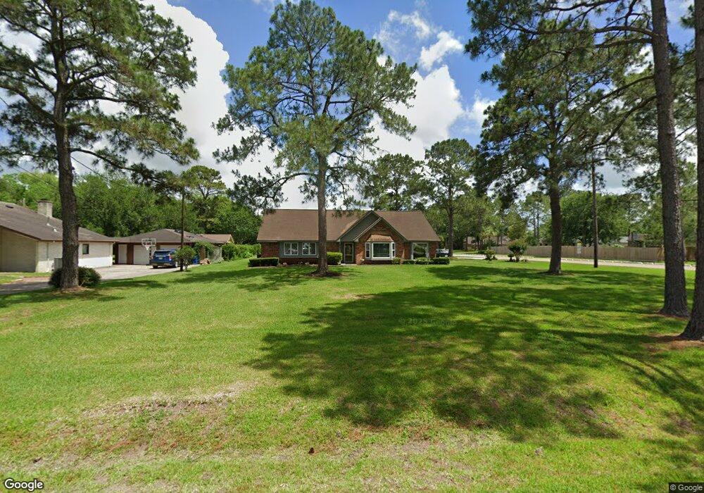 923 Falling Leaf Dr, Friendswood, TX 77546 - photo 1