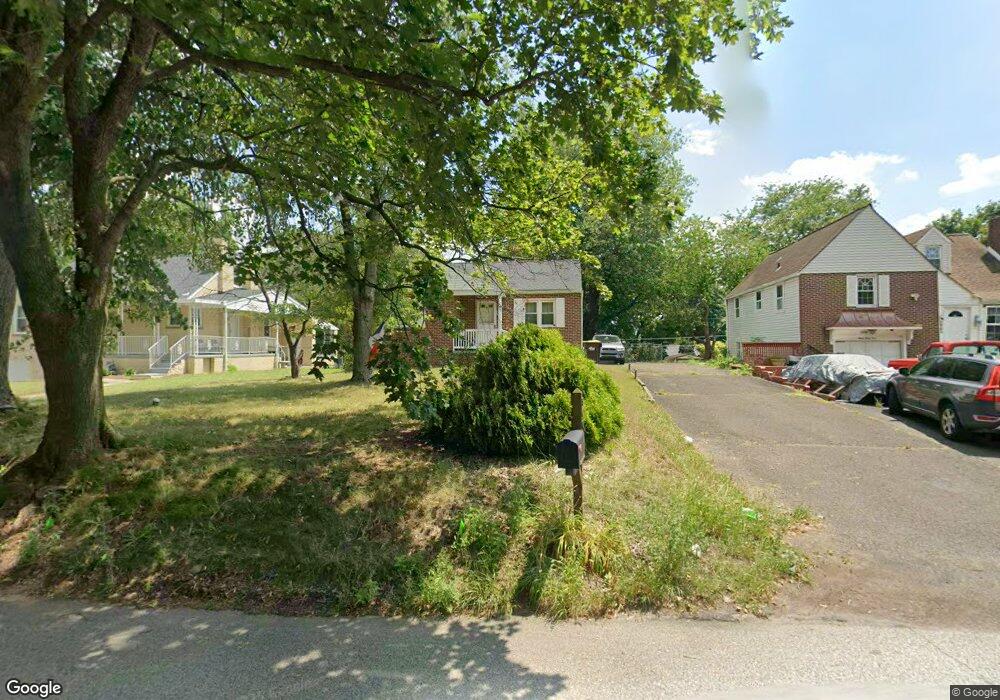 340 S Trooper Rd, Norristown, PA 19403 - photo 1